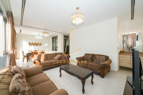 Villa en Sidra Villas, Dubai Hills Estate, Dubai, 5 dormitorios, 456 m², № 85363 - foto 6