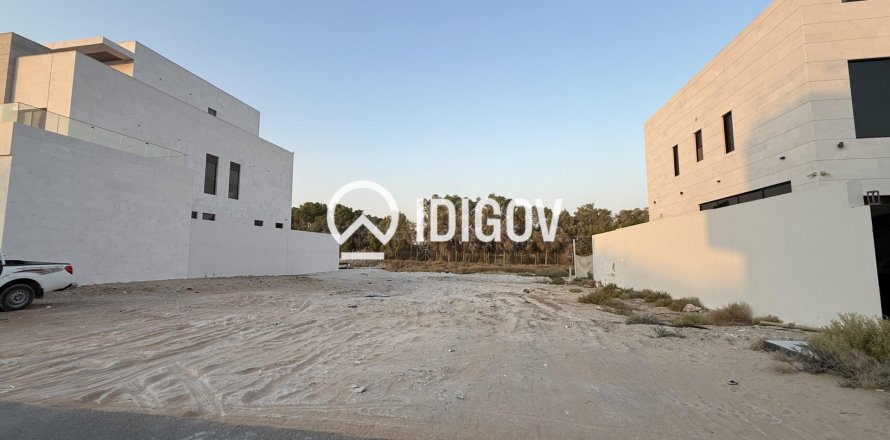 Terreno en Dubai, 463.49 m², № 121098