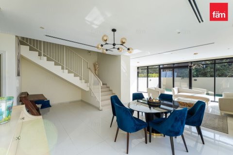Townhouse in Dubai 3 bedrooms, 326.8 sq.m. № 90617