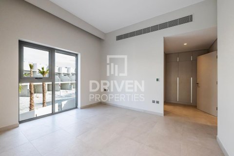 Townhouse in Mohammed Bin Rashid City, Dubai 4 bedrooms, 326.93 sq.m. № 136165 - photo 5