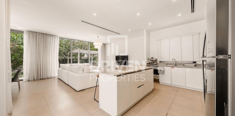 Villa in Sidra Villas, Dubai Hills Estate, Dubai 4 bedrooms, 451.14 sq.m. № 136155