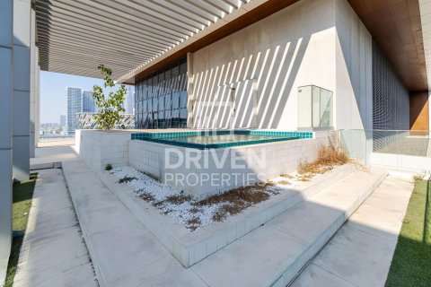 Penthouse in City Walk, Dubai 4 bedrooms, 683.58 sq.m. № 136156 - photo 9