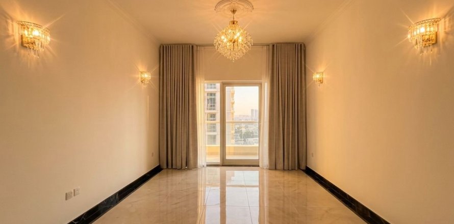 Apartment in Dubai Marina, Dubai 2 bedrooms, 137.7 sq.m. № 109105