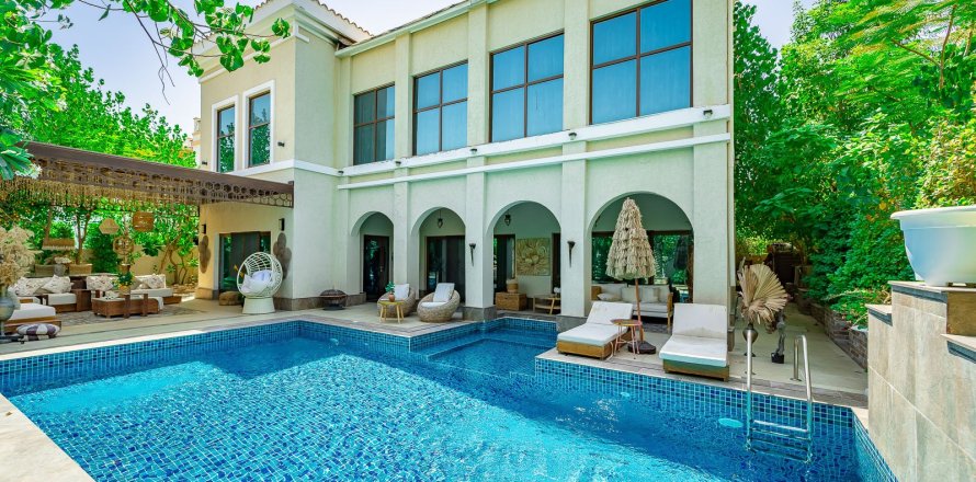 Villa in The Villa, Dubai 5 bedrooms, 664.8 sq.m. № 7393