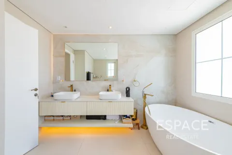 Villa in Jumeirah Village Triangle, Dubai 5 bedrooms, 367 sq.m. № 122537 - photo 14