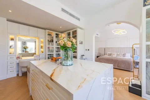 Villa in Jumeirah Village Triangle, Dubai 5 bedrooms, 367 sq.m. № 122537 - photo 13