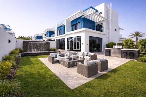 Townhouse in Damac Lagoons, Dubai 5 bedrooms, 297 sq.m. № 121353