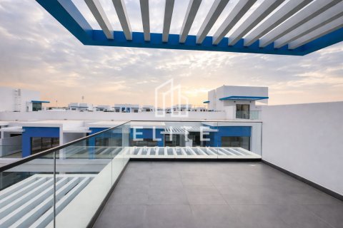 تاون هاوس في Damac Lagoons, دبي 5 غرف نوم , 297 م² رقم 121353 - صورة 4