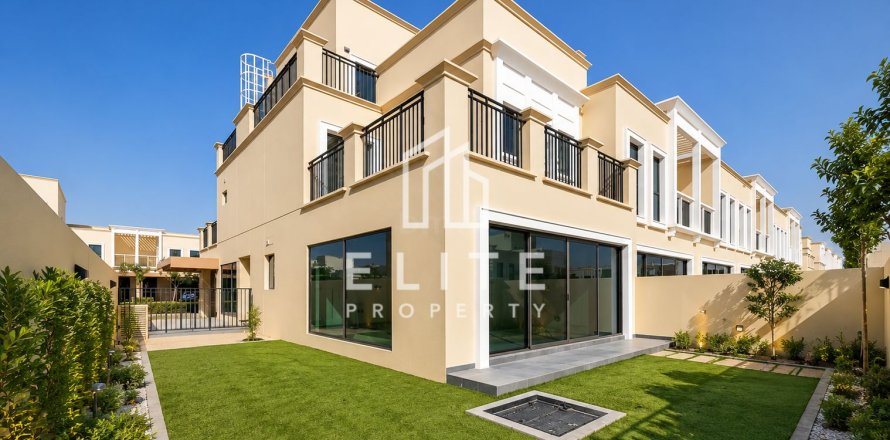 Townhouse in Damac Lagoons, Dubai 5 bedrooms, 314 sq.m. № 121352