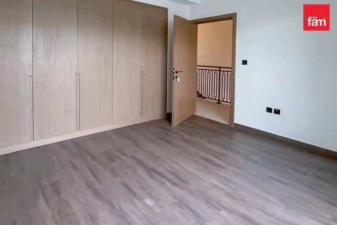 Townhouse in Dubai 4 bedrooms, 144 sq.m. № 114132 - photo 23