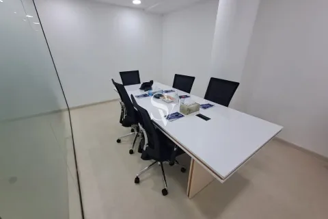 Oficina en Business Bay, Dubai, 87 m², № 68160 - foto 1