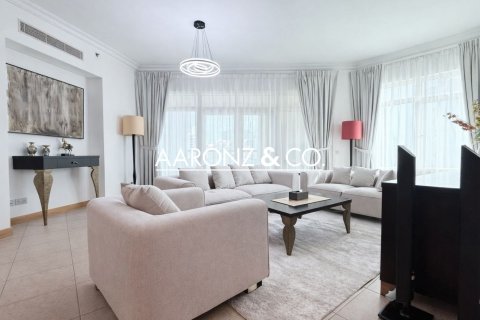 Apartment in Palm Jumeirah, Dubai 3 bedrooms, 206 sq.m. № 102236