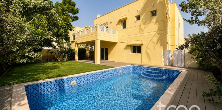 Villa in Meadows 1, Meadows, Dubai 4 bedrooms, 320.24 sq.m. № 119725