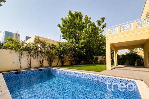 Villa in Meadows 1, Meadows, Dubai 4 bedrooms, 320.24 sq.m. № 119725 - photo 2