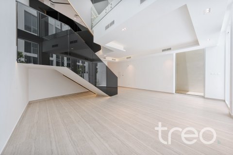 Townhouse in Al Barari, Dubai 4 bedrooms, 459.22 sq.m. № 119728 - photo 4