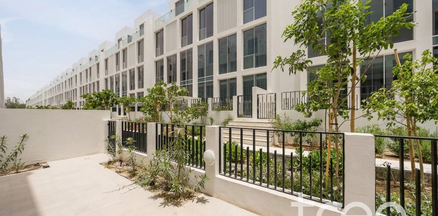 Townhouse in Al Barari, Dubai 4 bedrooms, 459.22 sq.m. № 119728