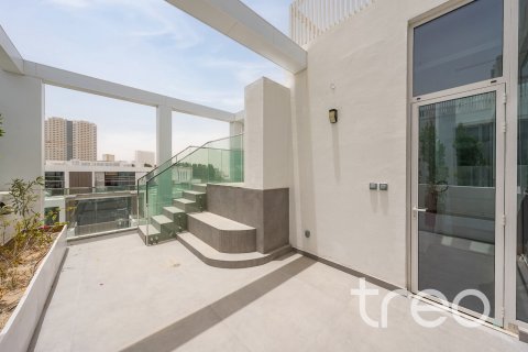 Townhouse in Al Barari, Dubai 4 bedrooms, 459.22 sq.m. № 119728 - photo 2
