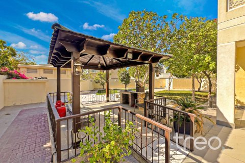 Villa en Meadows, Dubai, 4 dormitorios, 373.28 m², № 119726 - foto 24