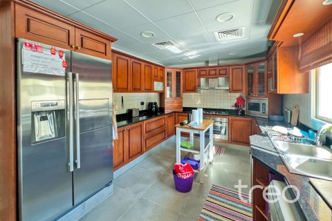 Villa en Meadows, Dubai, 4 dormitorios, 373.28 m², № 119726 - foto 8