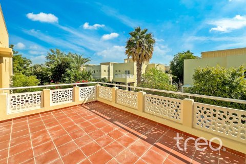 Villa en Meadows, Dubai, 4 dormitorios, 373.28 m², № 119726 - foto 25