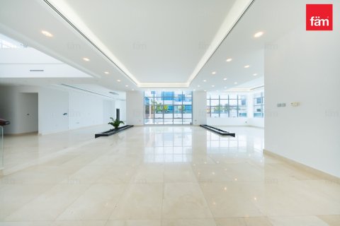 Villa en Al Barsha, Dubai, 5 dormitorios, 979.2 m², № 118717 - foto 24