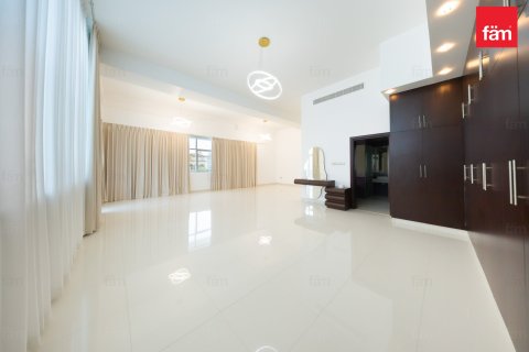 Villa en Al Barsha, Dubai, 5 dormitorios, 979.2 m², № 118717 - foto 14