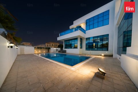 Villa en Al Barsha, Dubai, 5 dormitorios, 979.2 m², № 118717 - foto 9