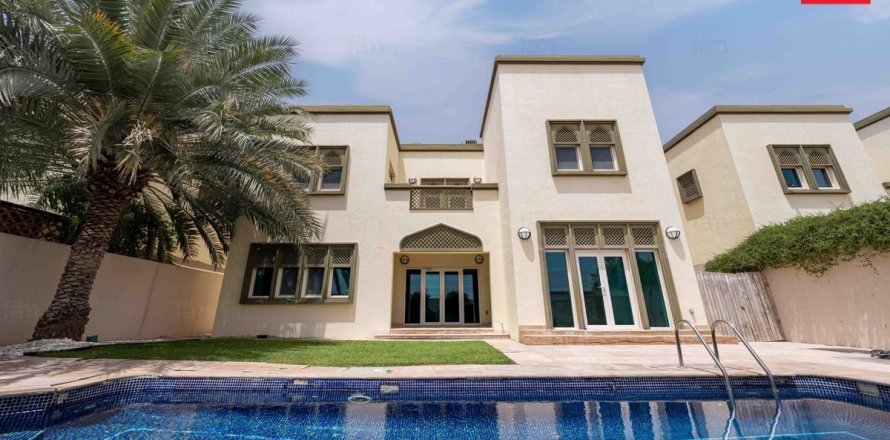 فيلا في Jumeirah Park, دبي 3 غرف نوم, 510 م² رقم 110077