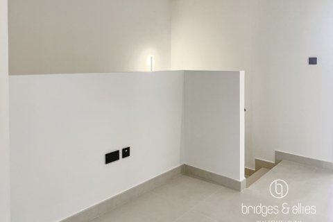 Villa en Tilal Al Ghaf, Dubai, 4 dormitorios, 144 m², № 83981 - foto 6