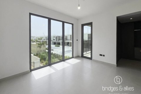 Villa en Tilal Al Ghaf, Dubai, 4 dormitorios, 144 m², № 83981 - foto 8