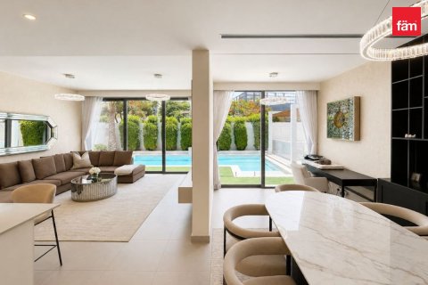Villa in Dubai Hills Estate, Dubai 3 bedrooms, 422.9 sq.m. № 115812 - photo 3