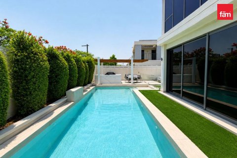 Villa in Dubai Hills Estate, Dubai 3 bedrooms, 422.9 sq.m. № 115812 - photo 12