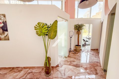 Shop in Dubai 143.8 sq.m. № 50292 - photo 10