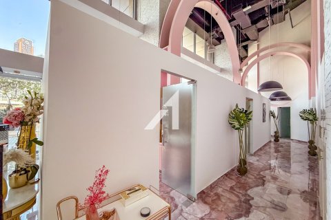 Shop in Dubai 143.8 sq.m. № 50292 - photo 2