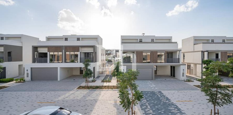 Вилла в Tilal Al Ghaf, Дубай, 4 спальни, 362м², № 22286