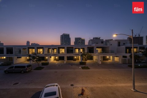 Maison de ville à Dubai, 3 chambres, 138 m², № 69490 - photo 8
