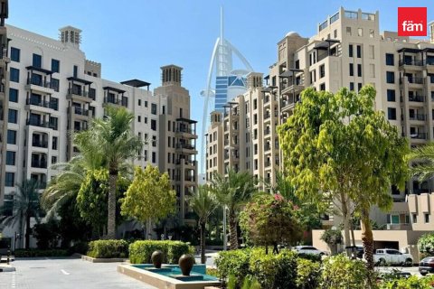 Apartment in Umm Suqeim, Dubai 1 bedroom, 73.2 sq.m. № 139522 - photo 10
