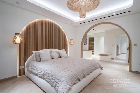 Купить виллу в Арабиан Ранчес, Дубай: 6 спален, 520м², № 78157 - фото 10