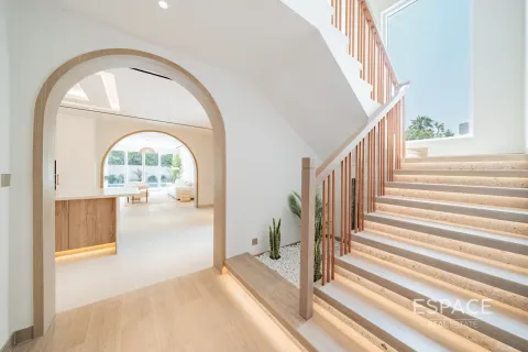 Купить виллу в Арабиан Ранчес, Дубай: 6 спален, 520м², № 78157 - фото 8