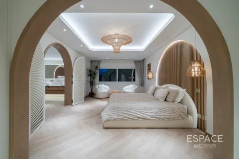 Купить виллу в Арабиан Ранчес, Дубай: 6 спален, 520м², № 78157 - фото 9