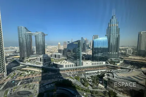 Apartamento en Downtown Dubai (Downtown Burj Dubai), Dubai, 3 dormitorios, 217 m², № 78168 - foto 1