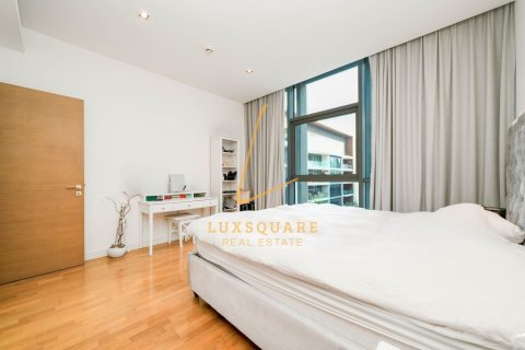 Apartamento en Al Wasl, Dubai, 1 dormitorio, 91 m², № 115726 - foto 10