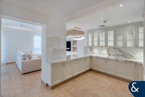 Apartamento en Old Town, Dubai, 2 dormitorios, 122 m², № 79280 - foto 2