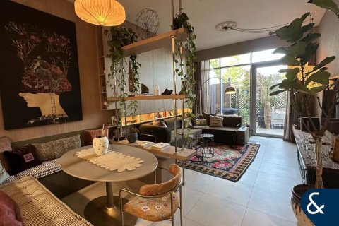 Apartment in Al Safa, Dubai 1 bedroom, 112 sq.m. № 79276 - photo 1