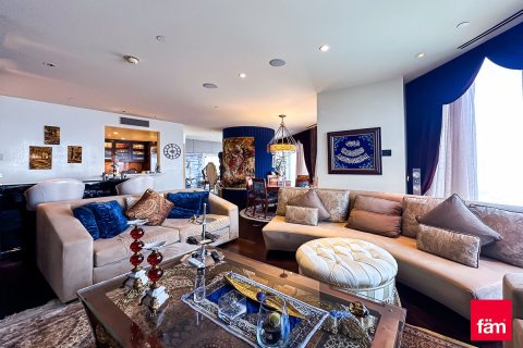 Apartamento en Downtown Dubai (Downtown Burj Dubai), Dubai, 2 dormitorios, 175.4 m², № 8942 - foto 2