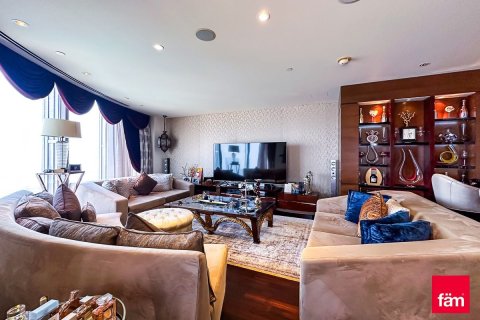Apartamento en Downtown Dubai (Downtown Burj Dubai), Dubai, 2 dormitorios, 175.4 m², № 8942 - foto 3