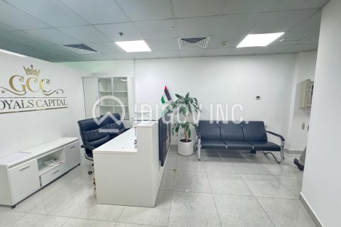 Снять в аренду офис в Бизнес-Бэе, Дубай: 144м², № 38570 - фото 3