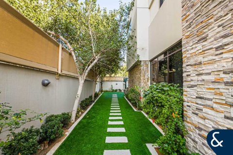 Adosado en DAMAC Hills (Akoya by DAMAC), Dubai, 3 dormitorios, 239 m², № 74645 - foto 30