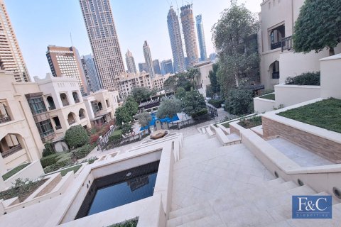 Appartement à Downtown Dubai (Downtown Burj Dubai), Dubai, 2 chambres, 135 m², № 103818 - photo 3