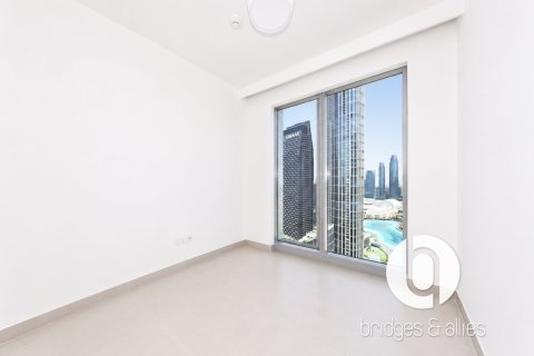 Apartment in Downtown Dubai (Downtown Burj Dubai), Dubai 3 bedrooms, 160 sq.m. № 113637 - photo 16